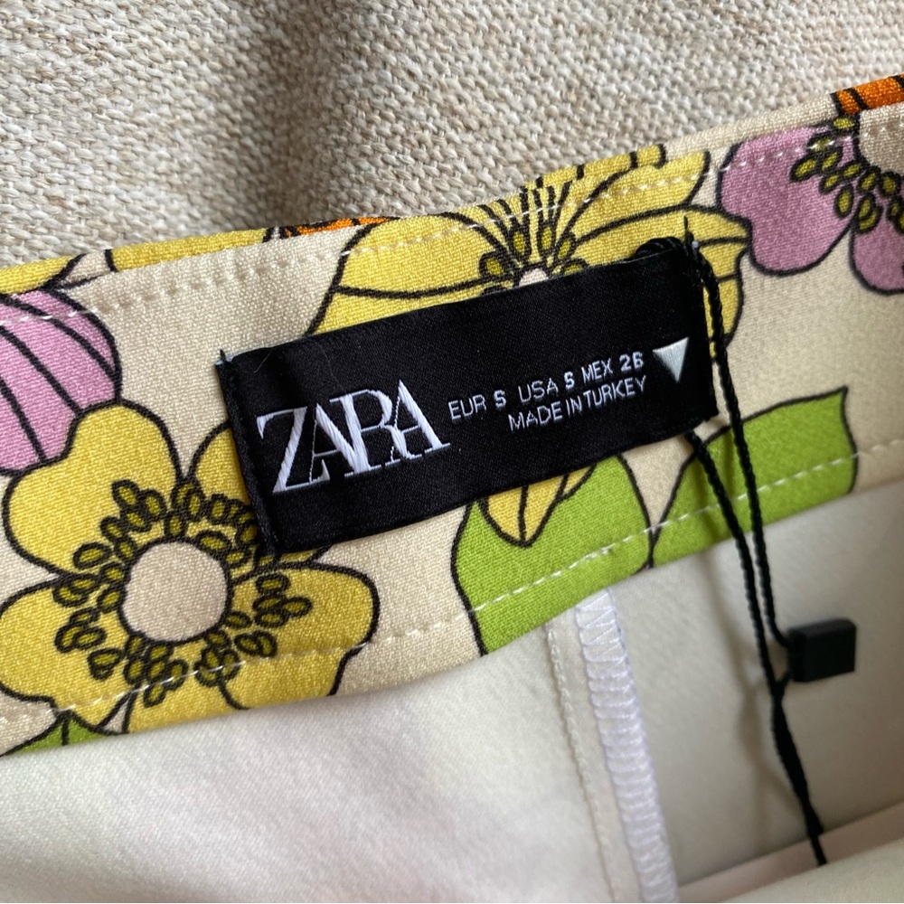 ZARA Flower Power High Waisted Shorts - Picture 5 of 12